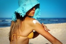 the-importance-of-sunscreen-protection-300x198